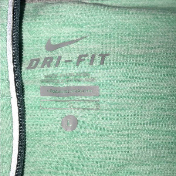 Nike pullover - Picture 3 of 3